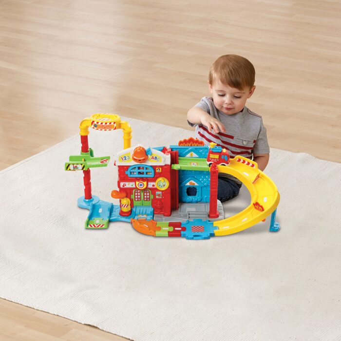 VTech Maxi Caserma dei Pompieri Interattiva - immagine 2