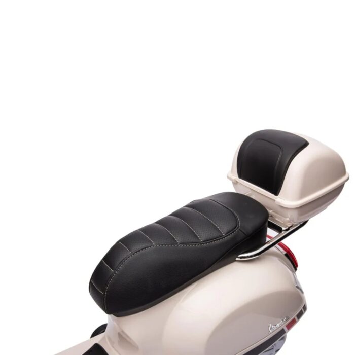 Giaquinto Vespa GTS Bianca - immagine 10